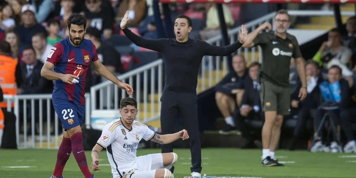 Xavi protestando