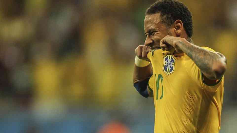 Neymar, en plenas vacaciones, nuevamente envuelto en un escándalo millonario