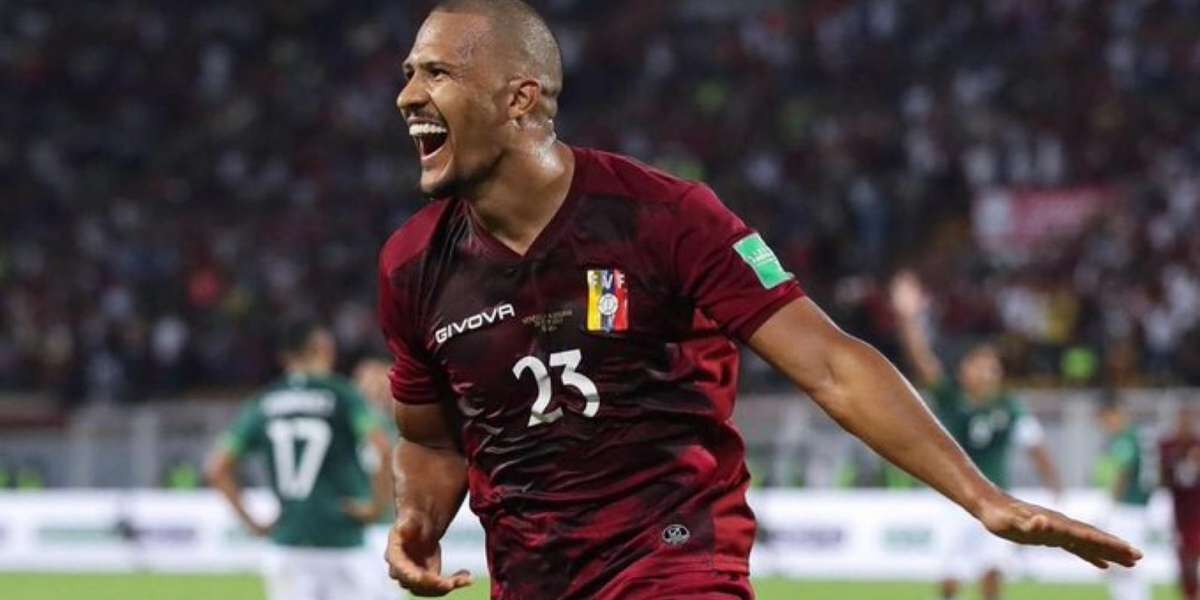 Salomón Rondón con la vinotinto