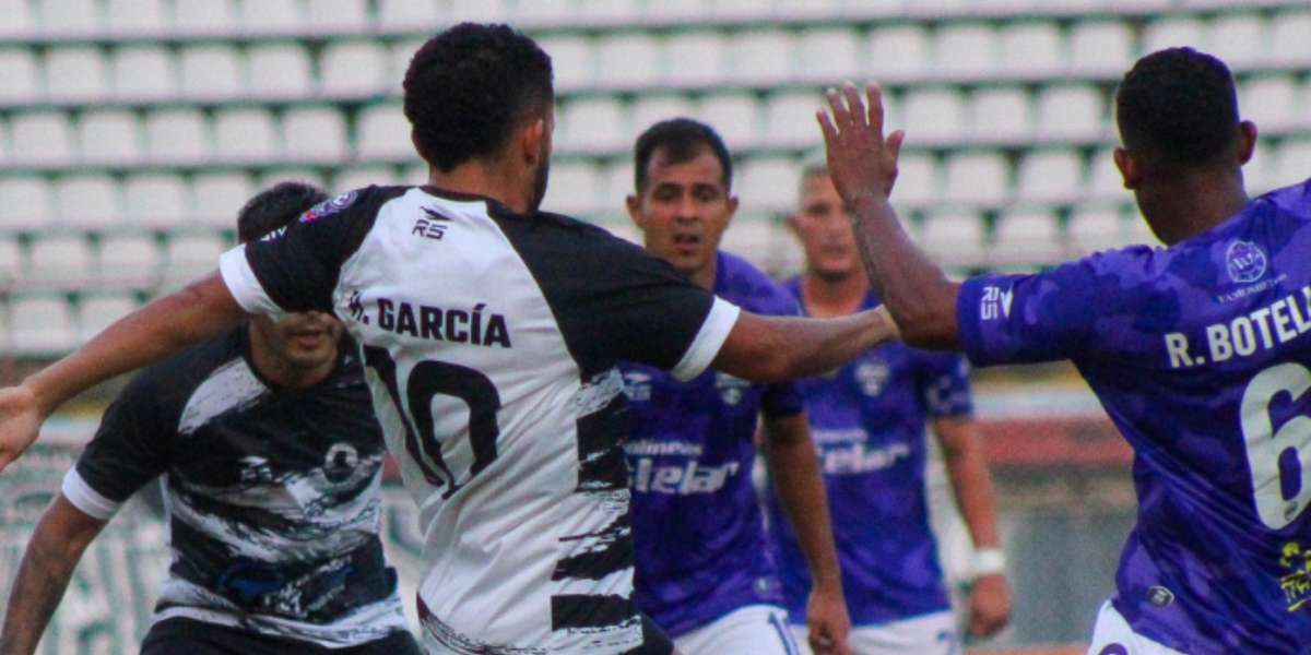 Zamora, victoria y goleada frente a Metropolitanos por 4 a 1